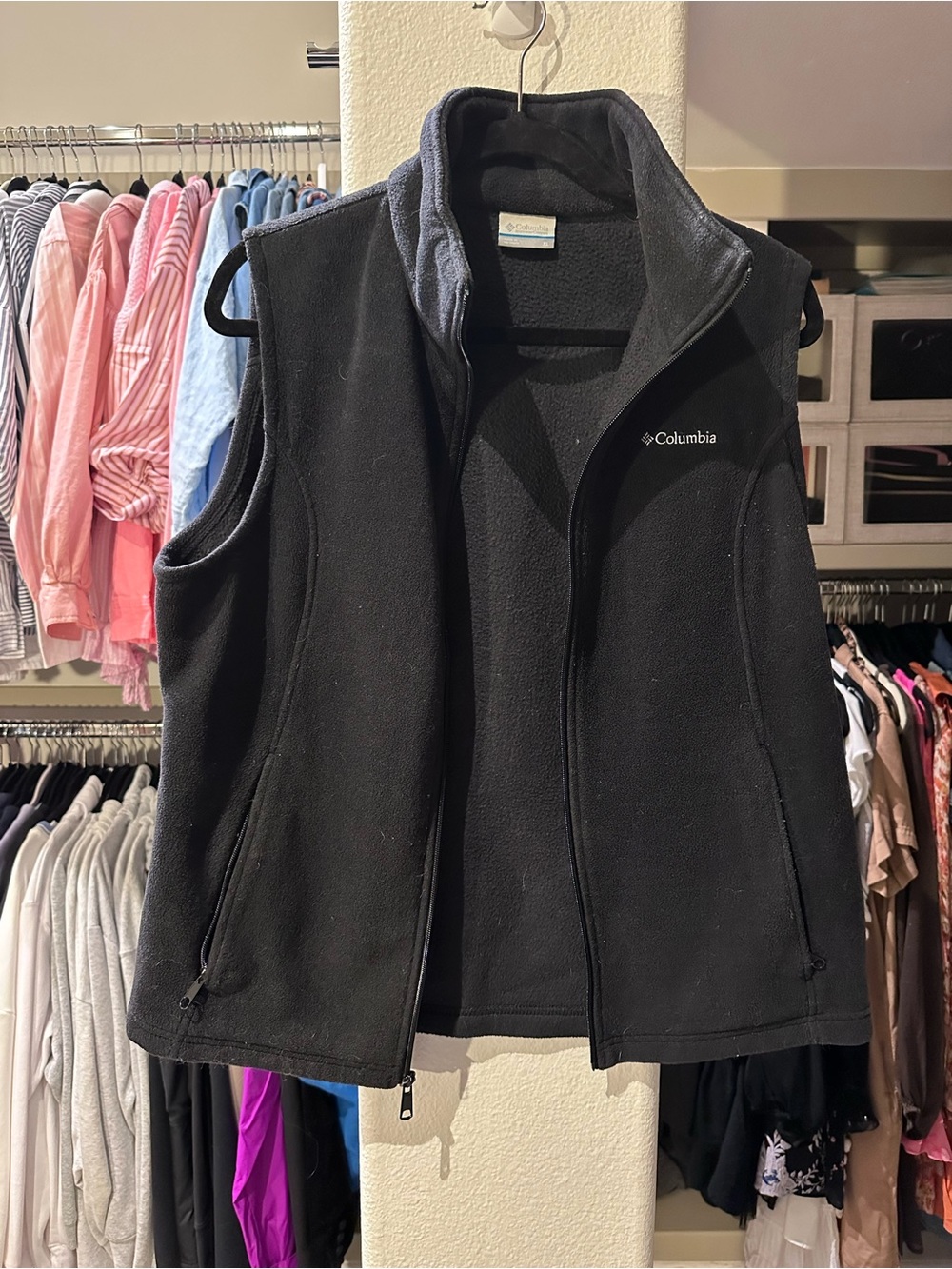 Columbia Black Fleece Vest with Stand Collar